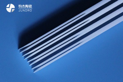 東莞加工插片機(jī)陶瓷側(cè)梳的廠(chǎng)家